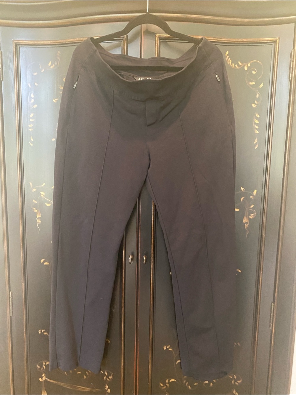 Athleta Black Pull-On Trousers with Zip Pockets
